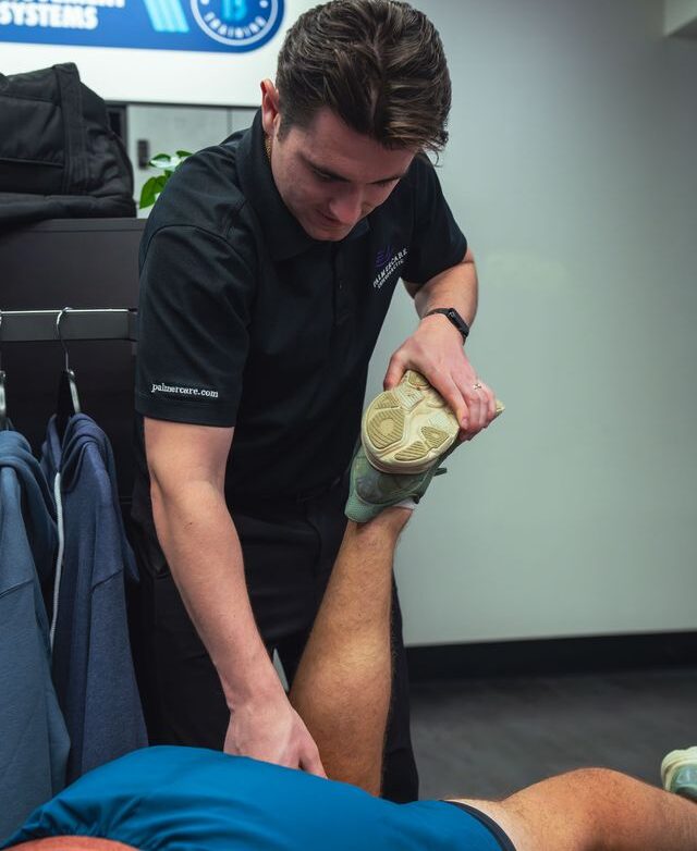 chiropractor for knee pain
