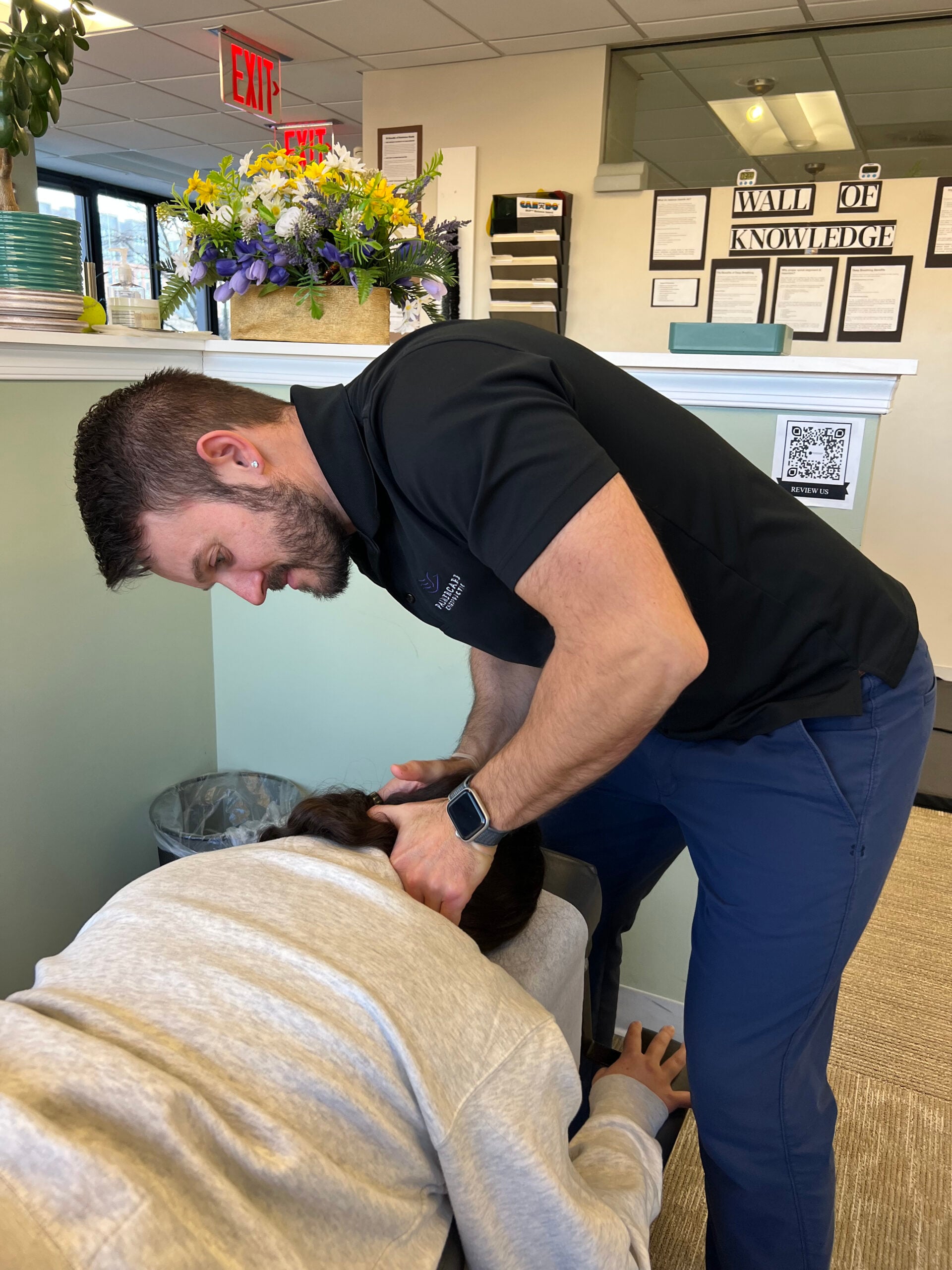 chiropractor falls church