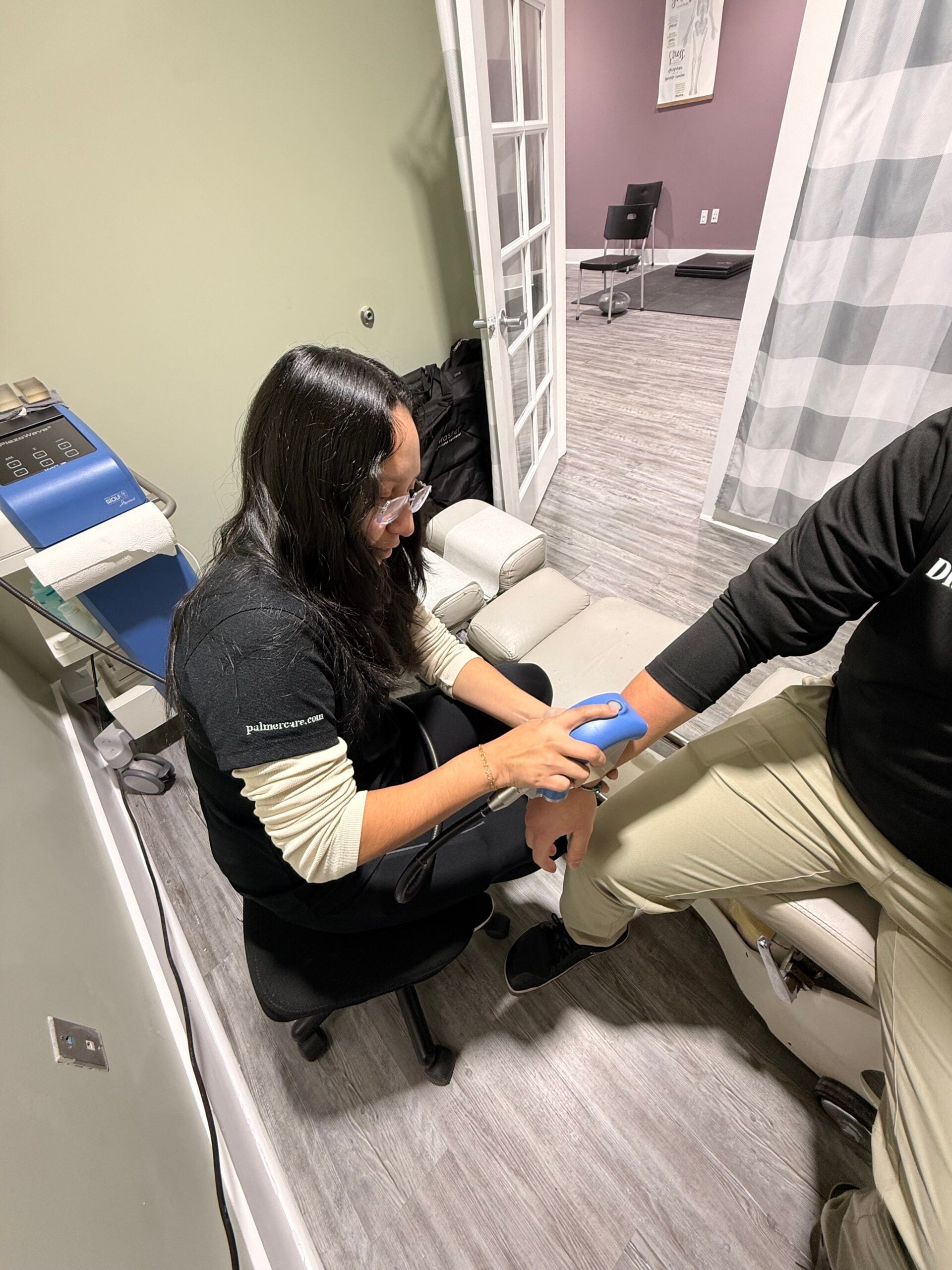 shockwave therapy wrist pain